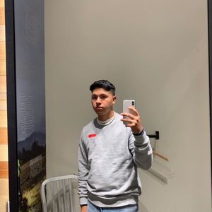 Meet your Posher, Ulises